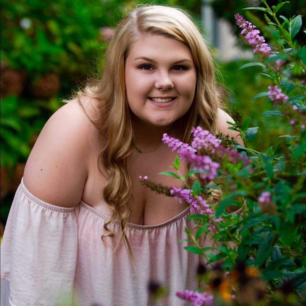 Meet your Posher, Taylar